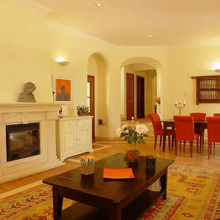 Villa Bella By Shirley Dunne Vale do Lobo